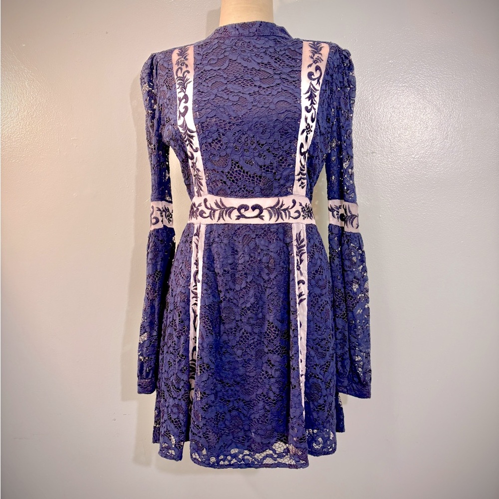 Rahi Cali Super Cute Blue & White Lace Dress - M